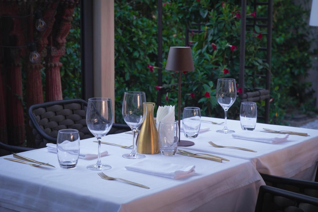 Unique Boutique Hotel Antibes Juan-Les-Pins Zewnętrze zdjęcie